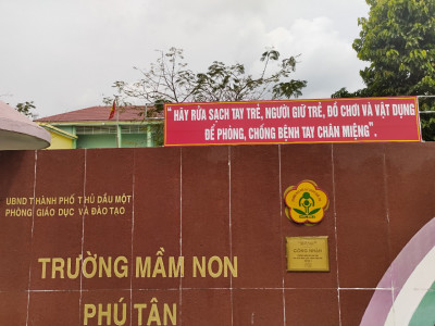 Trường mầm non Phú Tân chủ động phòng chống dịch bệnh  Tay – Chân – Miệng cho trẻ.