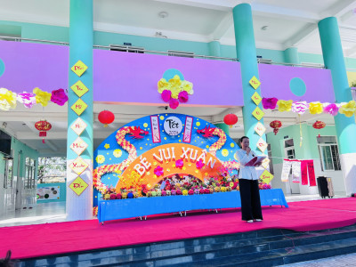 Trường MN Phú Tân tổ chức chuỗi hoạt động “Bé vui xuân Giáp Thìn” năm 2024