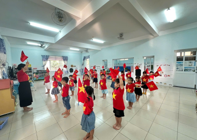 Lớp Chồi 4 hưởng ứng kỷ niệm 50 năm Ngày Giải phóng miền Nam thống nhất đất nước (30/4/1975 - 30/4/2025)
