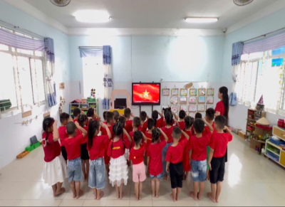 Lớp Chồi 1 chào mừng kỷ niệm 50 năm Ngày Giải phóng miền Nam thống nhất đất nước (30/4/1975 - 30/4/2025)